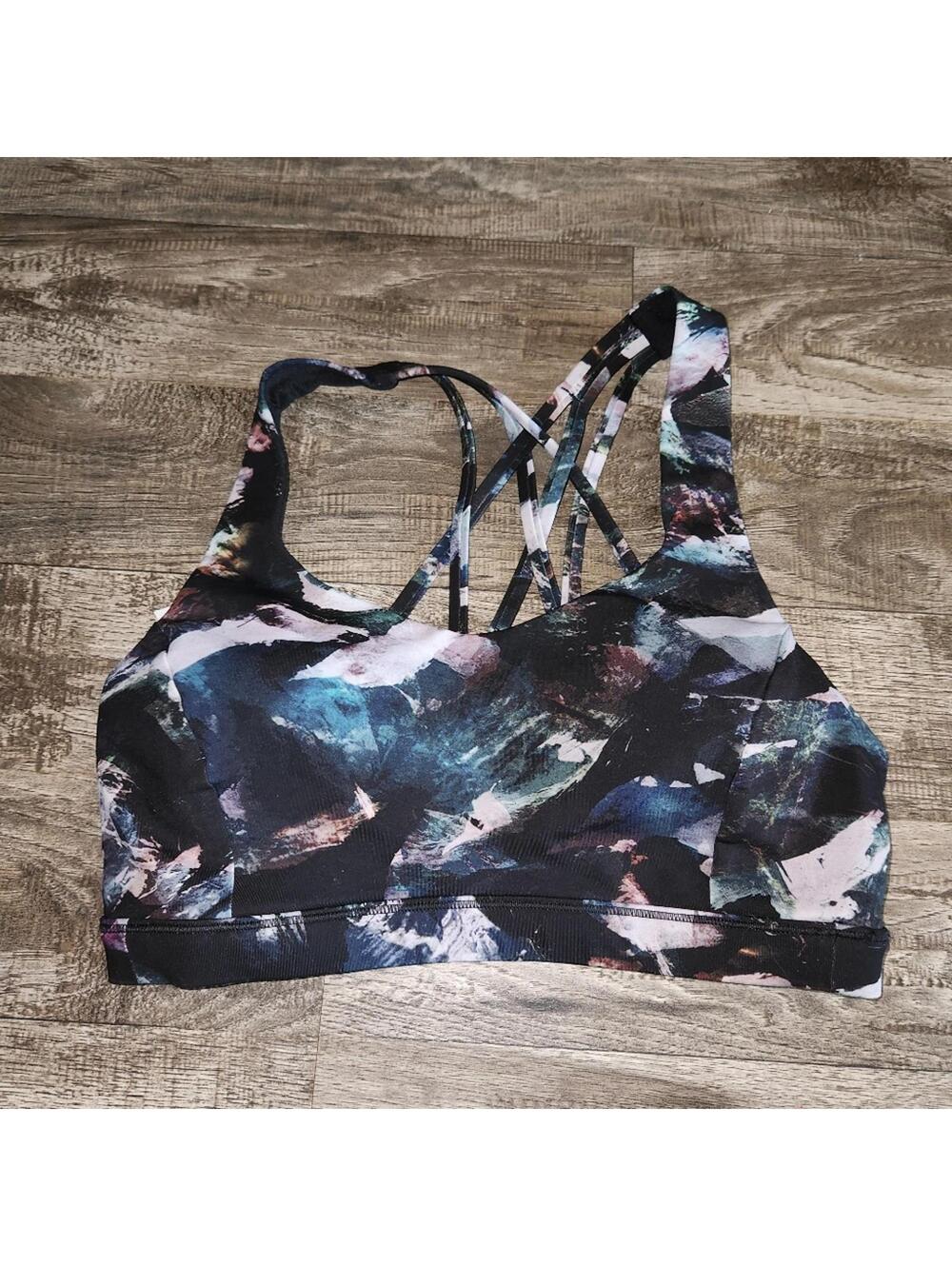 Lululemon Free To Be Serene Sports Bra
